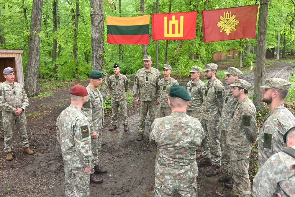 Lithuanian chief of defense visits Fort Indiantown Gap