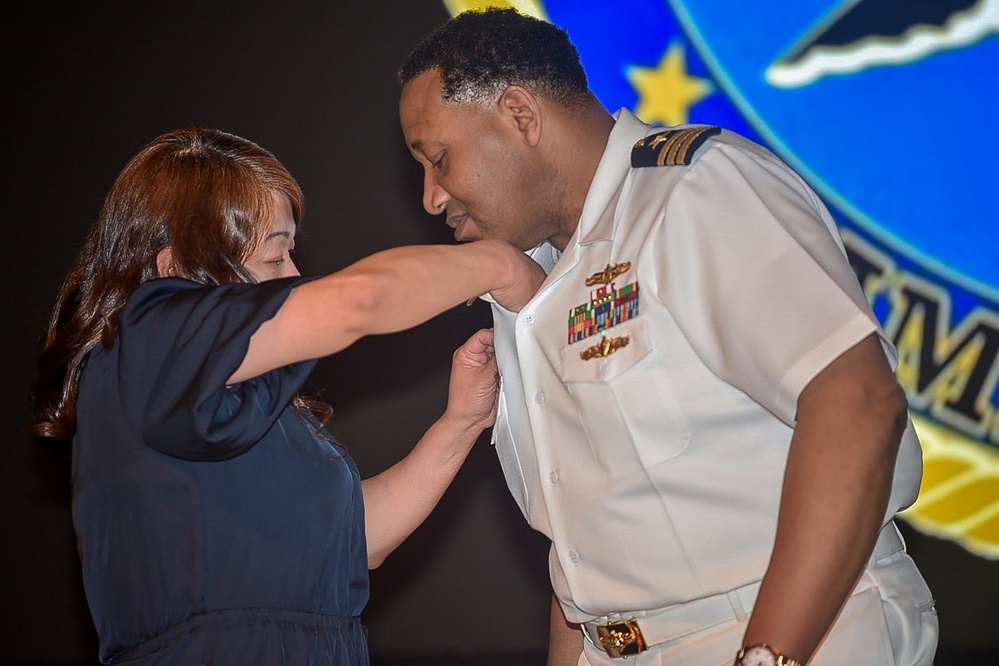 NCTS HR Holds Change of Command Ceremony