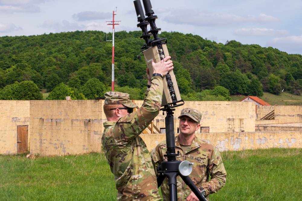 3rd Infantry Division Soldiers operate counter-Unmanned Aerial Systems during Combined Resolve 25-02