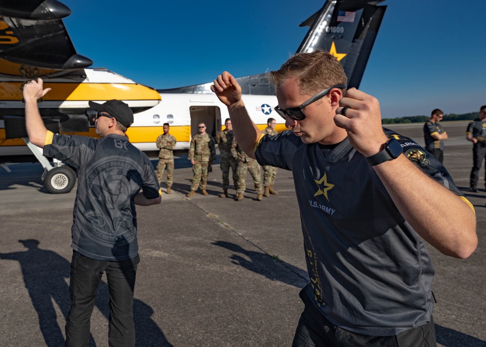 U.S. Army Golden Knights Skydive Into A Savannah Bananas Baseball Game