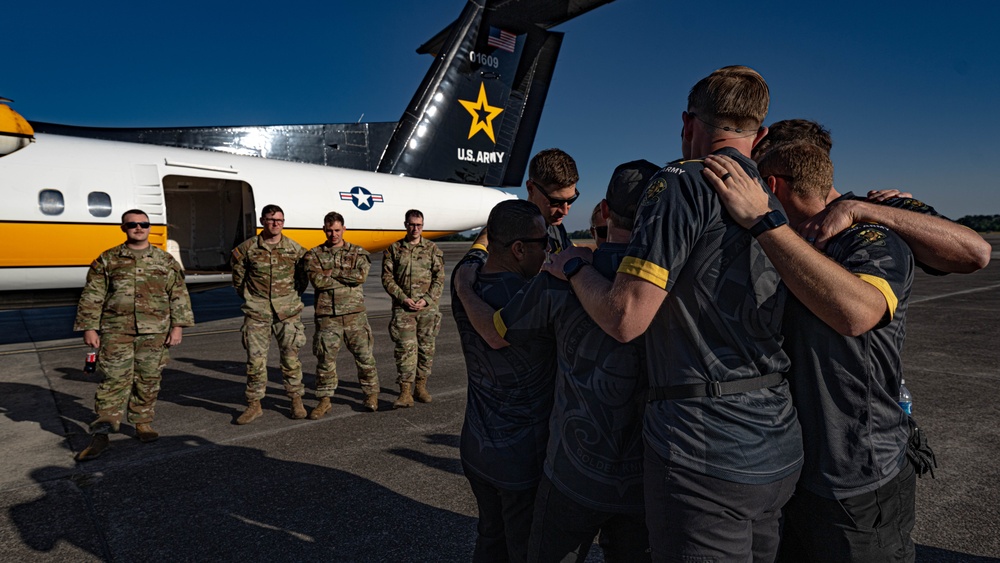 U.S. Army Golden Knights Skydive Into Savannah Bananas Baseball Game