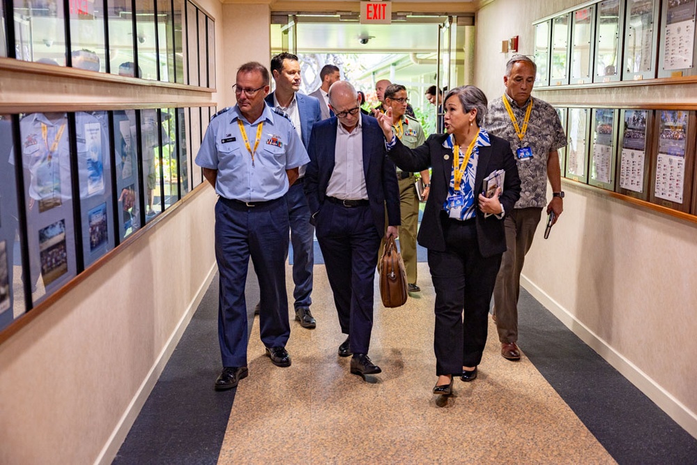 New Zealand Secretary of Defence Brook Barrington and Chief of Defence Force, Air Marshal Tony Davies visit DKI APCSS.