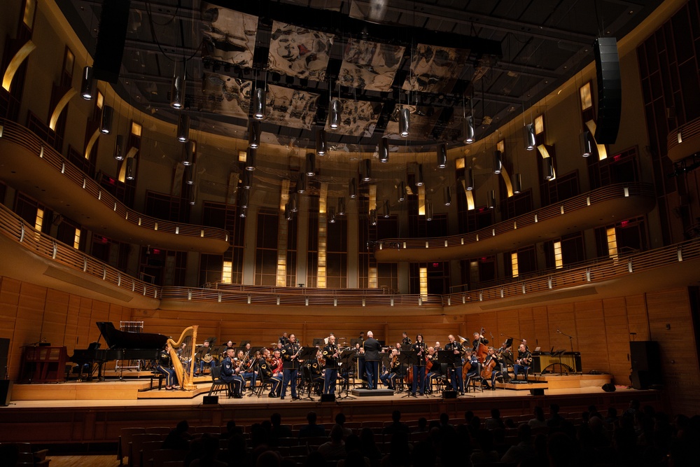 U.S. Army Band and Chorus performs Star Wars concert