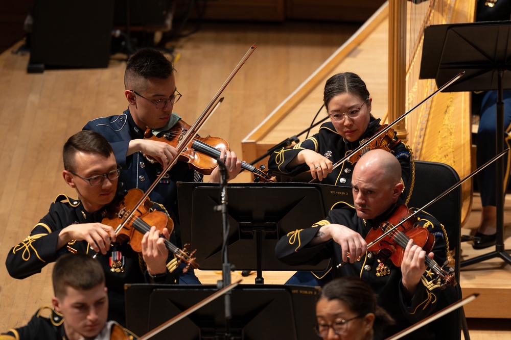 U.S. Army Band and Chorus performs Star Wars concert
