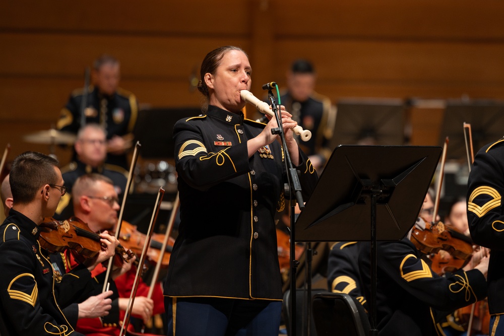 U.S. Army Band and Chorus performs Star Wars concert