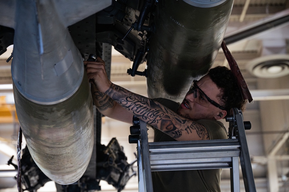 5th AMXS competes in 2025 1st Quarter Weapons Load Competition