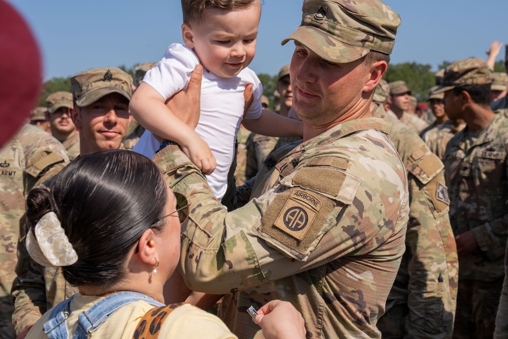 Paratroopers receive E3Bs