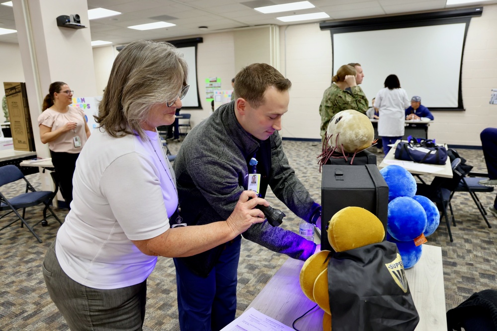 Readiness takes center stage at NMRTC Twentynine Palms Nursing and Corpsmen Skills Fair