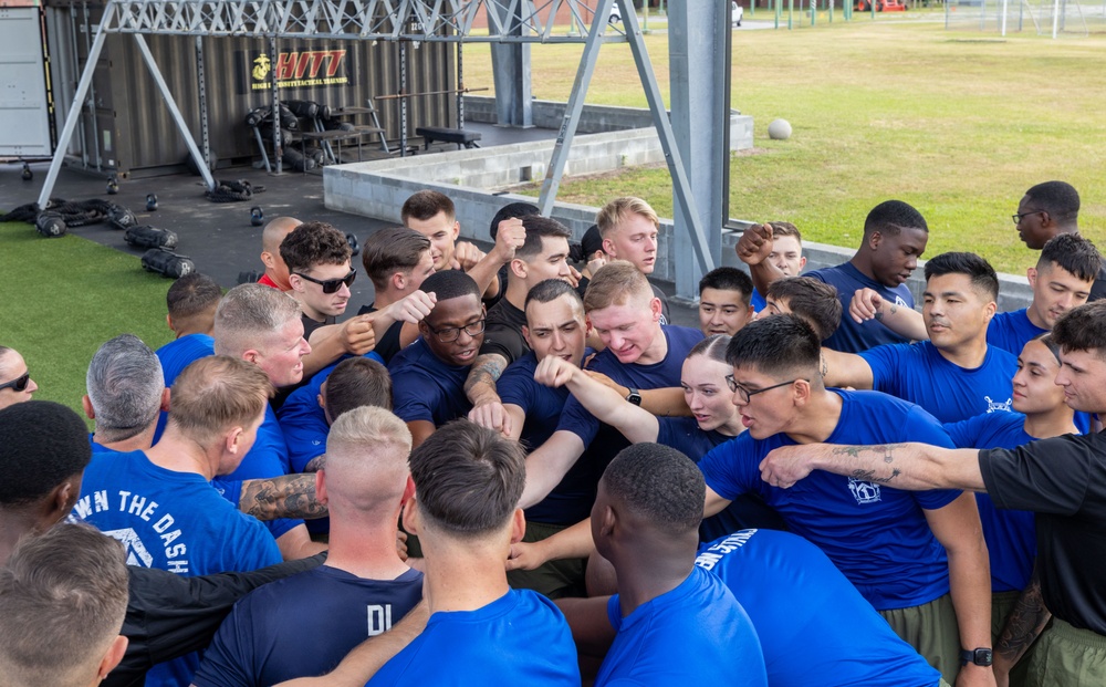 Dakota Meyer visits MCRD Parris Island, S.C.