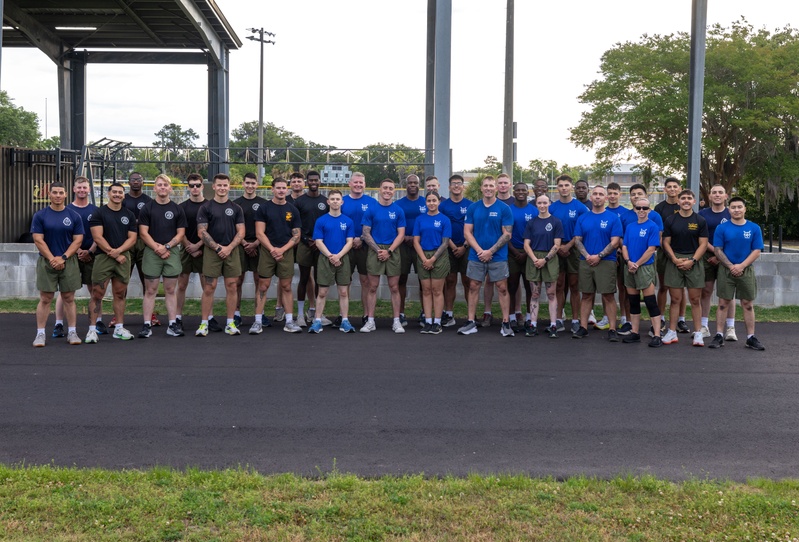 Dakota Meyer visits MCRD Parris Island, S.C.
