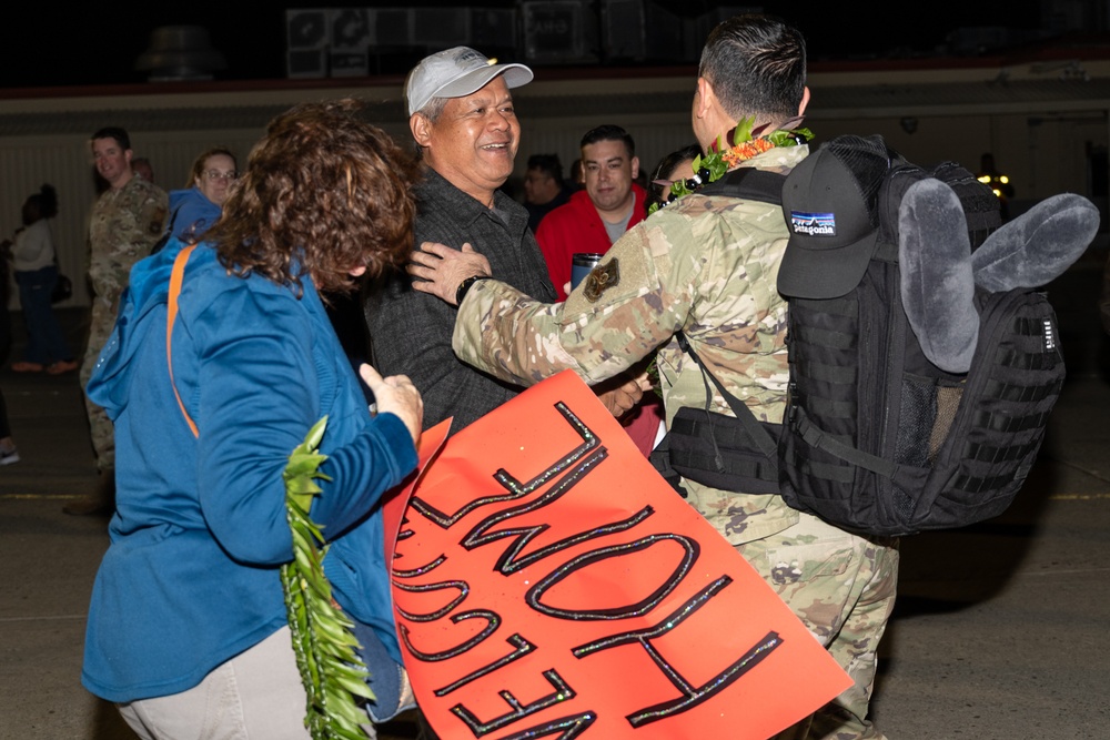 Travis AFB Welcomes Airmen home