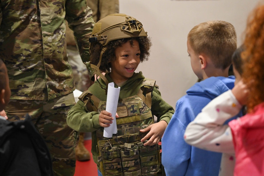 19 AW, 314 AW engage local students during career day