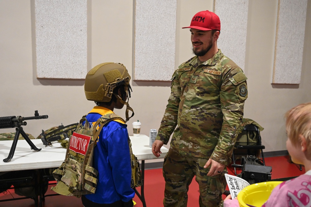 19 AW, 314 AW engage local students during career day