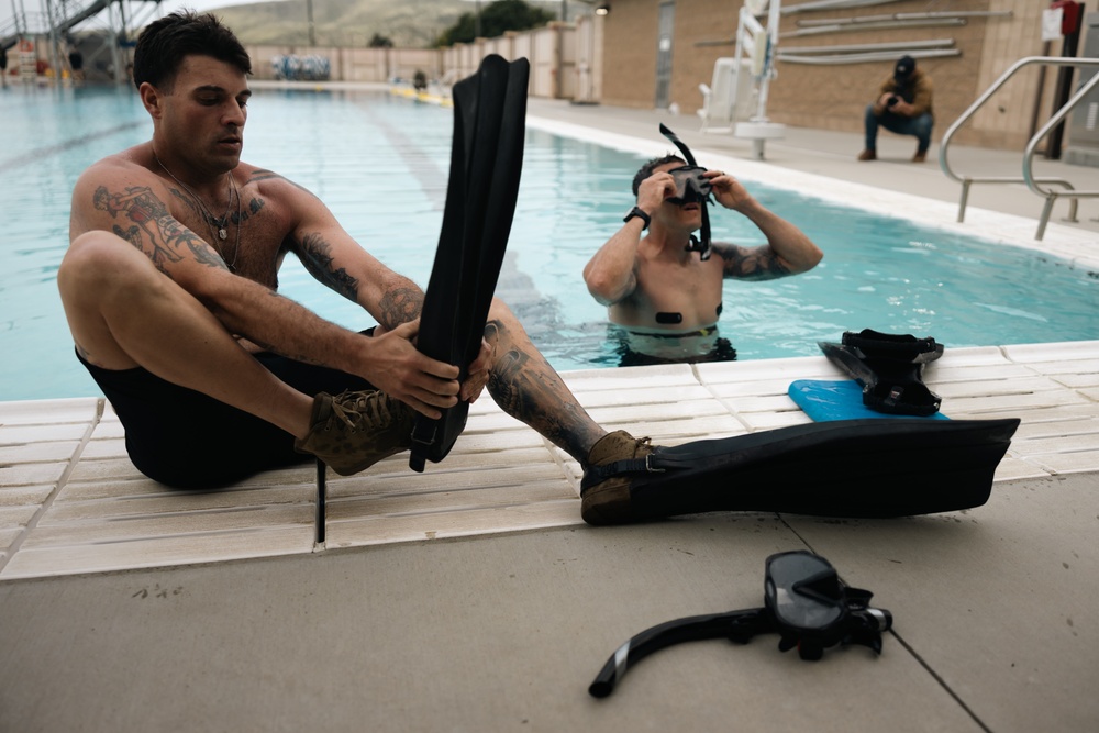 Honor Through Pain: U.S. Marines 16th Annual Reconnaissance Challenge