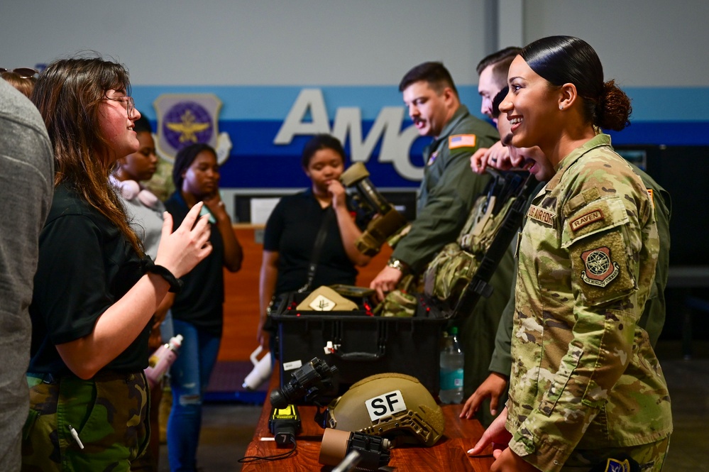 Aim High: Arkansas high school students visit Herk Nation