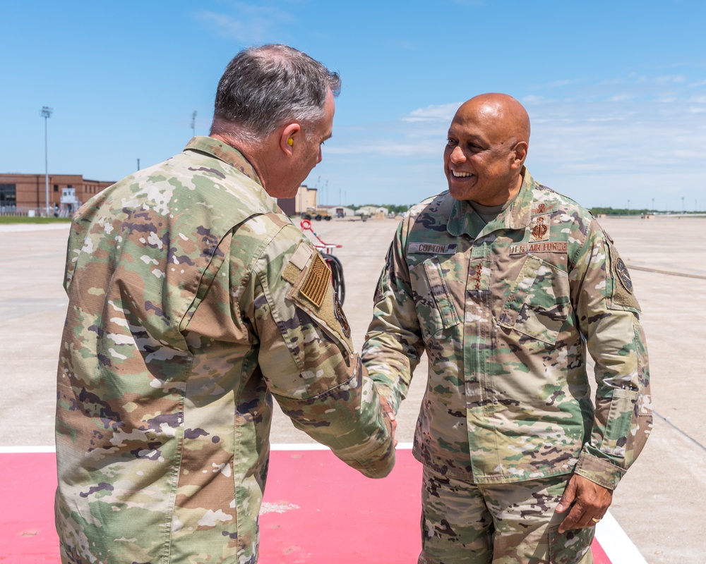 Gen. Cotton presents the 509th Bomb Wing with 2024 Omaha Trophy