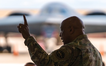 Gen. Cotton presents the 509th Bomb Wing with 2024 Omaha Trophy