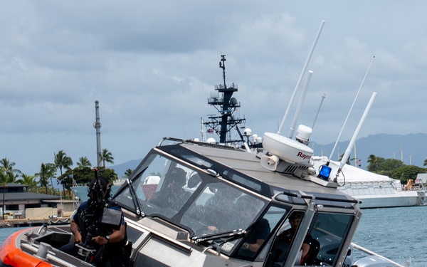 Coast Guard Maritime Safety and Security Team conducts training