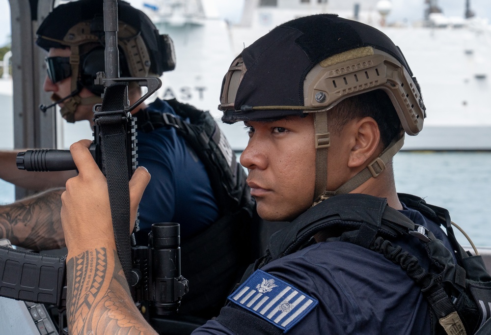 Coast Guard Maritime Safety and Security Team conducts training