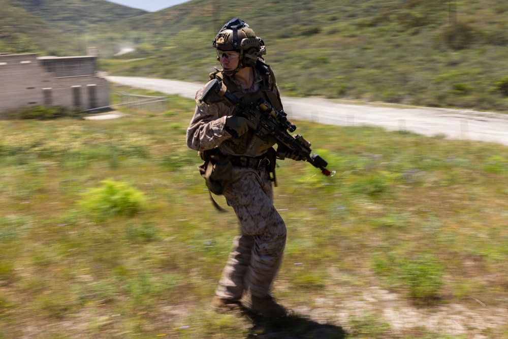 3rd Bn., 1st Marines conducts day, night raids during EOTG raid leaders course