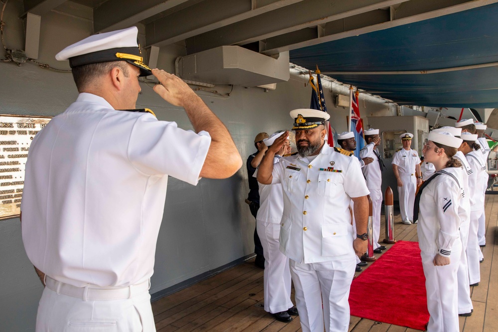 U.S. 7th Fleet Meets with Commander, Republic of Fiji Navy