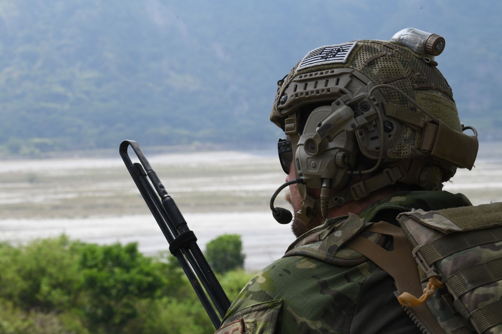 Balikatan 25: U.S., Philippine, and Australian Special Operations Forces conduct CAS training