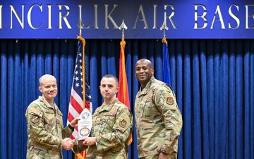 39th ABW recognizes quarterly award winners