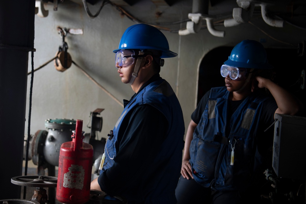 Nimitz Conducts a Replenishment-at-Sea