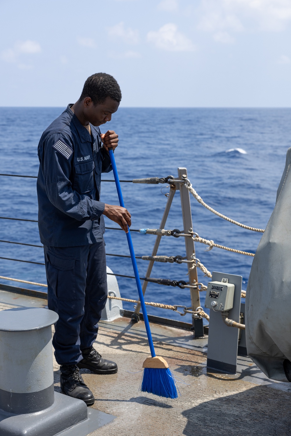 Curtis Wilbur Conducts Freshwater Washdown