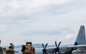 U.S. Marines arrive in Alaska for exercise Kodiak Mace 25