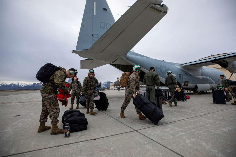 U.S. Marines arrive in Alaska for exercise Kodiak Mace 25