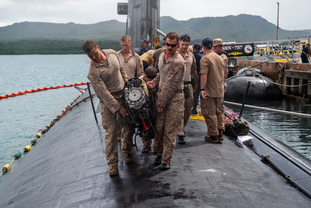 USS Alexandria (SSN 757) and III Marine Expeditionary Force conduct integration exercise in Guam