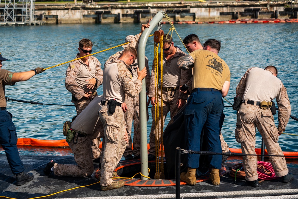 USS Alexandria (SSN 757) and III Marine Expeditionary Force conduct integration exercise in Guam