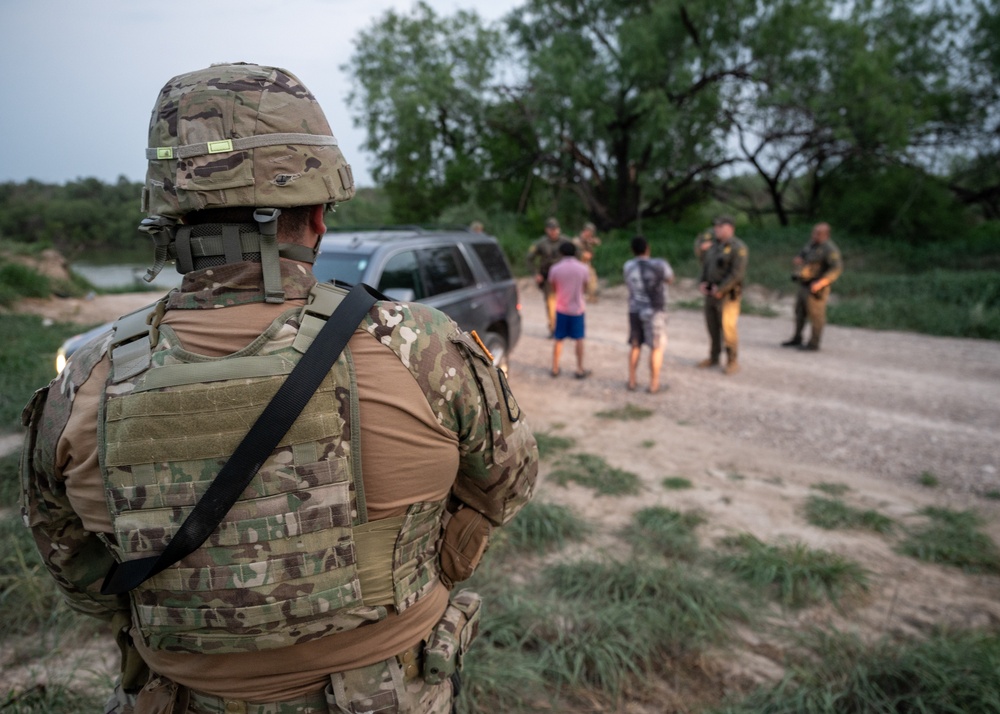 Texas Guard members bolster Border Patrol efforts along Rio Grande