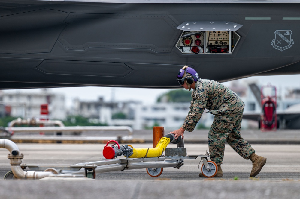 BH 25-2: 355 EFS hones ACE capabilities at Futenma