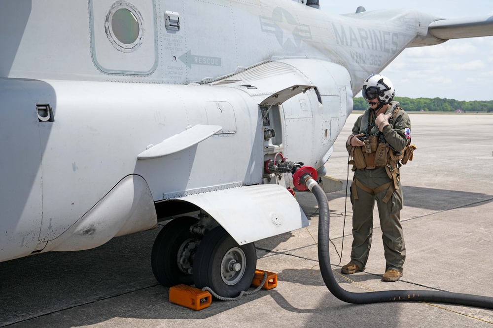 VMM 365 Marine Medium Tiltrotor Squadron refuels at Robins AFB