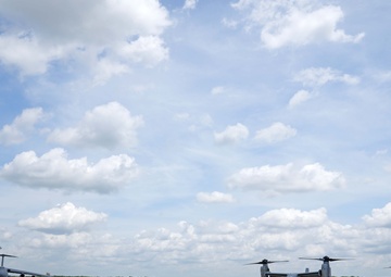 VMM 365 Marine Medium Tiltrotor Squadron refuels at Robins AFB