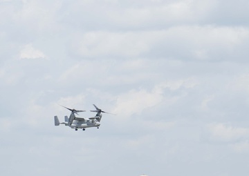 VMM 365 Marine Medium Tiltrotor Squadron refuels at Robins AFB