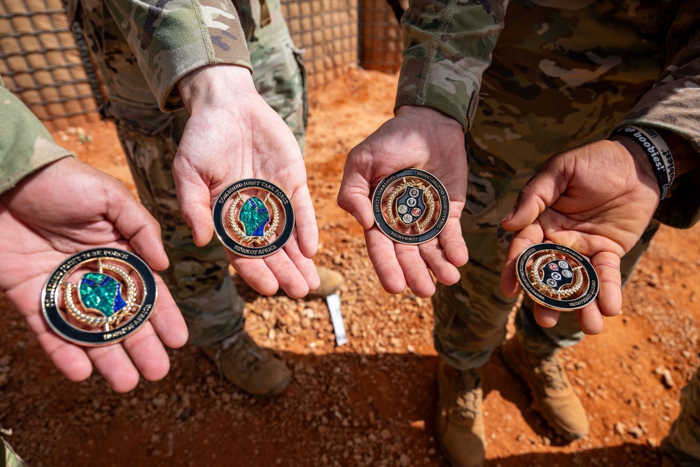 One team: CJTF-HOA leaders visit troops in Kismayo, Somalia
