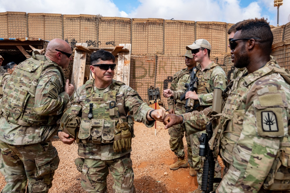 One team: CJTF-HOA leaders visit troops in Kismayo, Somalia
