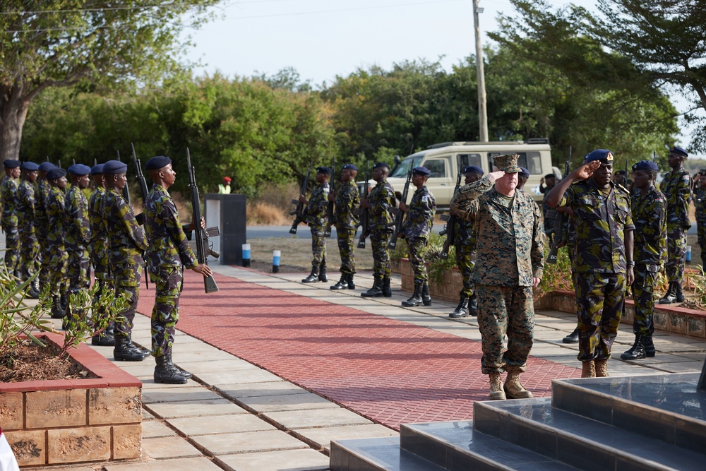 MARFOREUR/AF Meets with Kenya Navy - Manda Bay