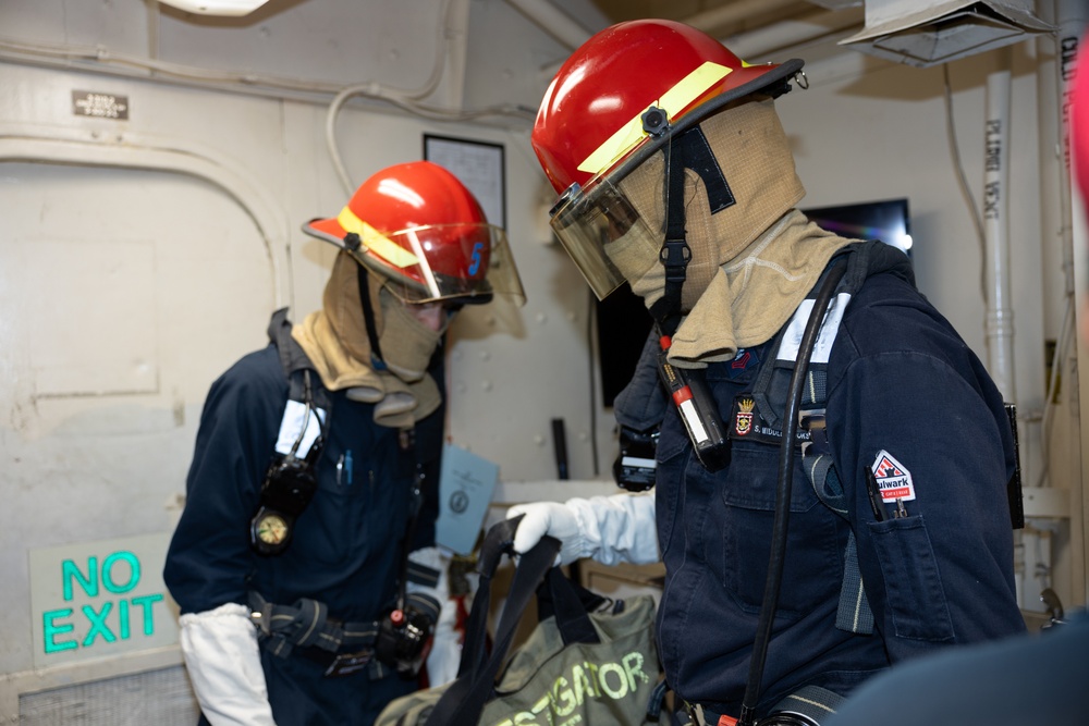 Curtis Wilbur Conducts In-Port Emergency Team Drill