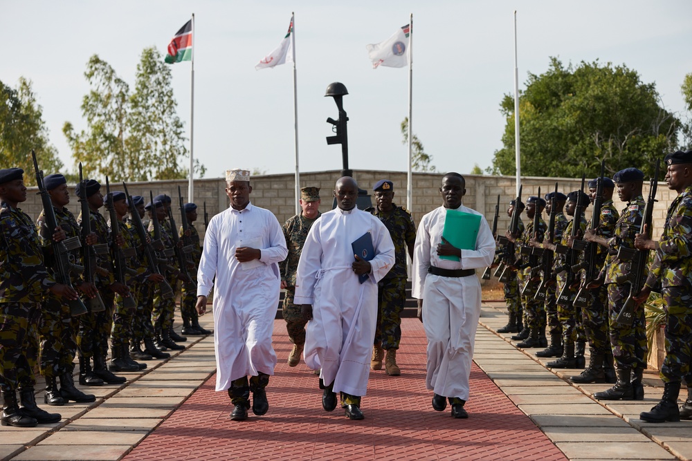 MARFOREUR/AF Meets with Kenya Navy - Manda Bay