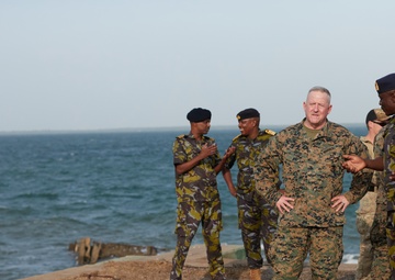 MARFOREUR/AF Meets with Kenya Navy - Manda Bay
