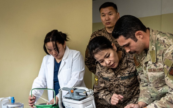 Pacific Airlift Rally 25 enhances medical readiness