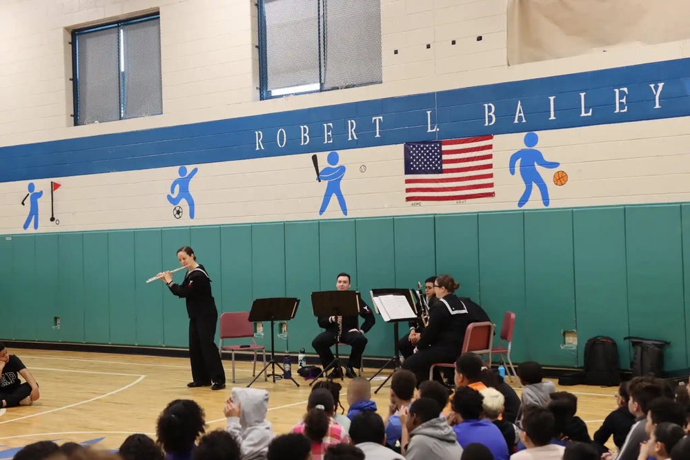 &quot;Crosswinds&quot; Woodwind Quintet performs at Robert L. Bailey Elelmentary