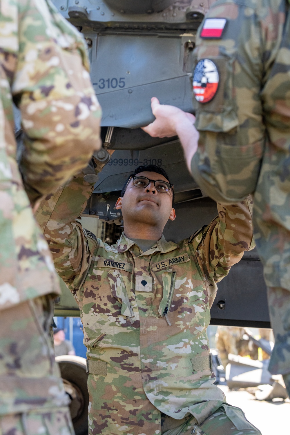 Polish Soldiers Gain Maintenance Experience With 1AD CAB