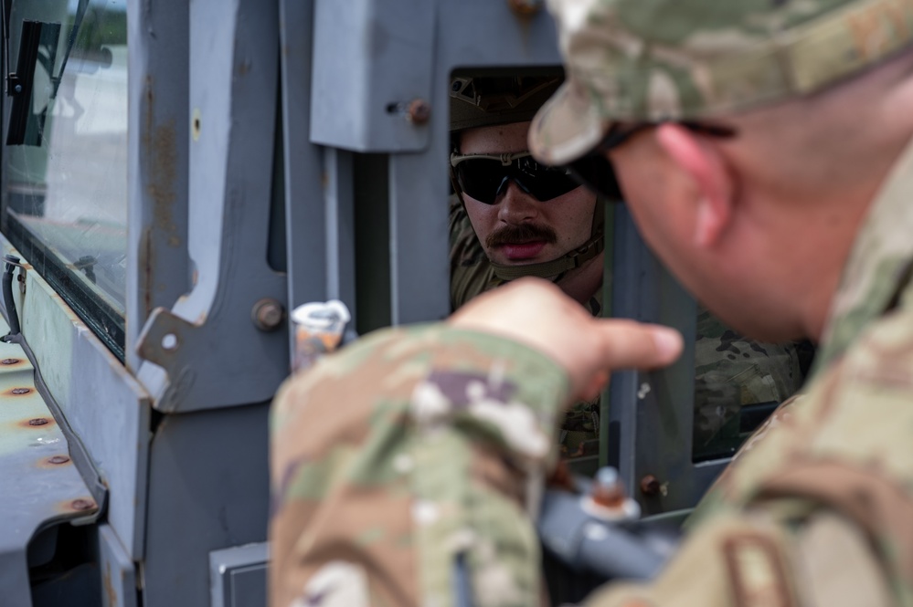 BH 25-2: USAF and Navy train for rapid airfield recovery