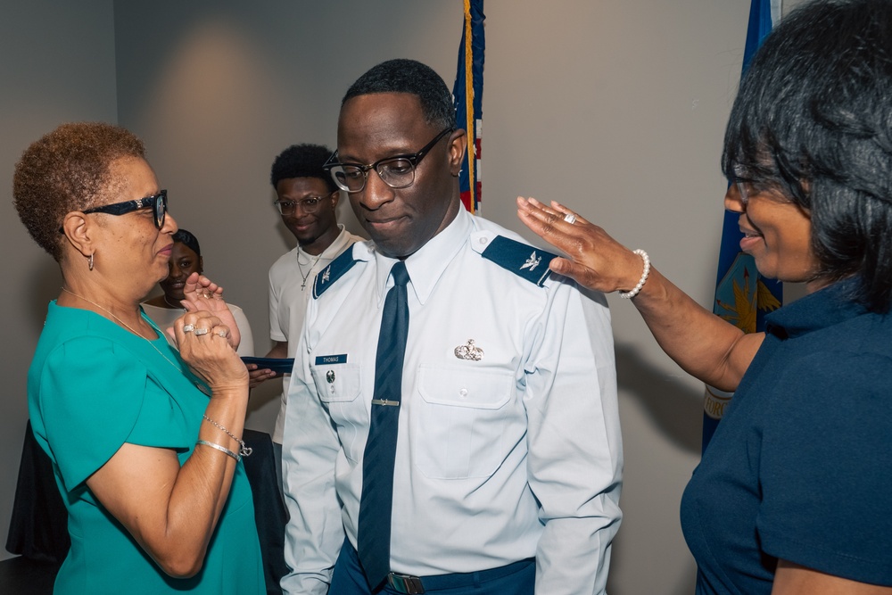 USAF Col. Julian Thomas promotes to the rank of Colonel