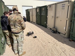 US Army EOD techs evaluate X-ray prototype during Project Convergence Capstone